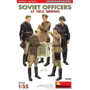 MINIART 1/35 Soviet Officers at field briefing (Special Edit.) Prezzo Scontato