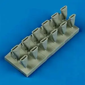 Quickboost 1 32 SPITFIRE MK.VIII EXHAUST - FISHTAIL Must-Have