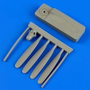 Di Tendenza Quickboost 1 48 F4U-5 CORSAIR PROPELLER W/TOOL