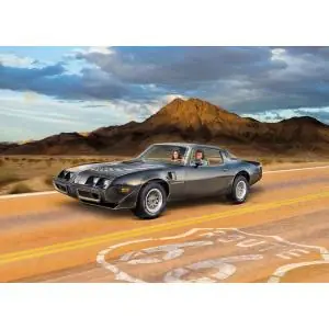 Economico Revell Pontiac Firebird Trans Am (1 8)