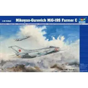 Subito Disponibile TRUMPETER 1/48 Mikojan-Gurevich Mig-19S "Farmer C"