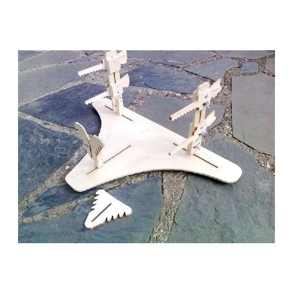 Wooden stand for airplanes building/transport Compra Adesso