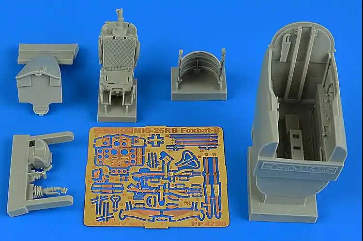 Foxbat-B cockpit set (ICM) Consegna Rapida