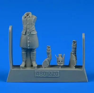 Bestseller Royal Flying Corps (RFC) WWI Pilot with map