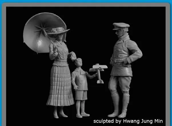 Lady with Umbrella + Boy with Airplane + British Pilot WWI Ultime Pezzi